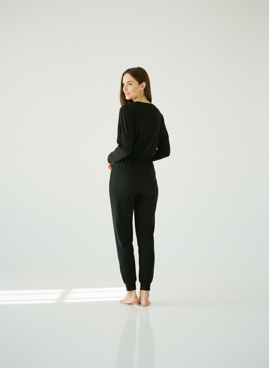 Women's Two Piece Loose Scrunchy Long Sleeve Top Cuffed Ankle Joggers Loungewear